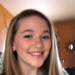 Meet your Posher, Alexandra